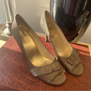 Stuart Weitzman sparkles silver bowl heels shoes as 8 1/2